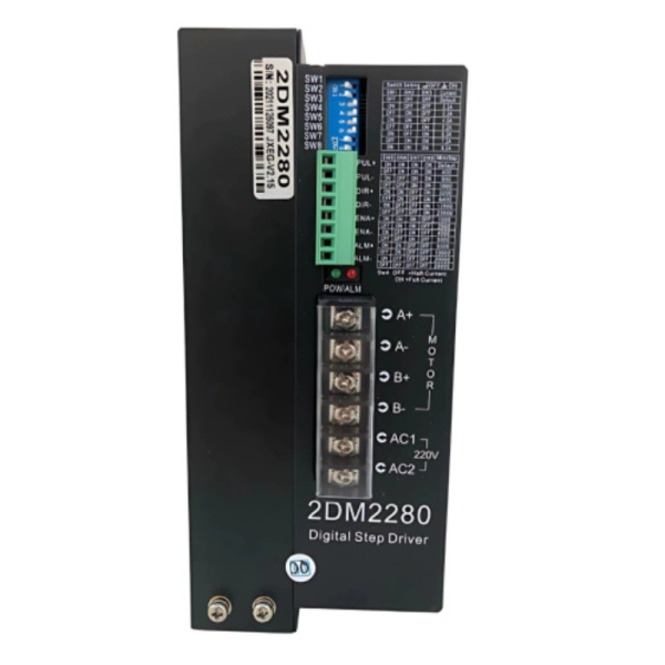 DRIVER DIGITAL PARA MOTOR DE PASSO 8.2A - 220VAC